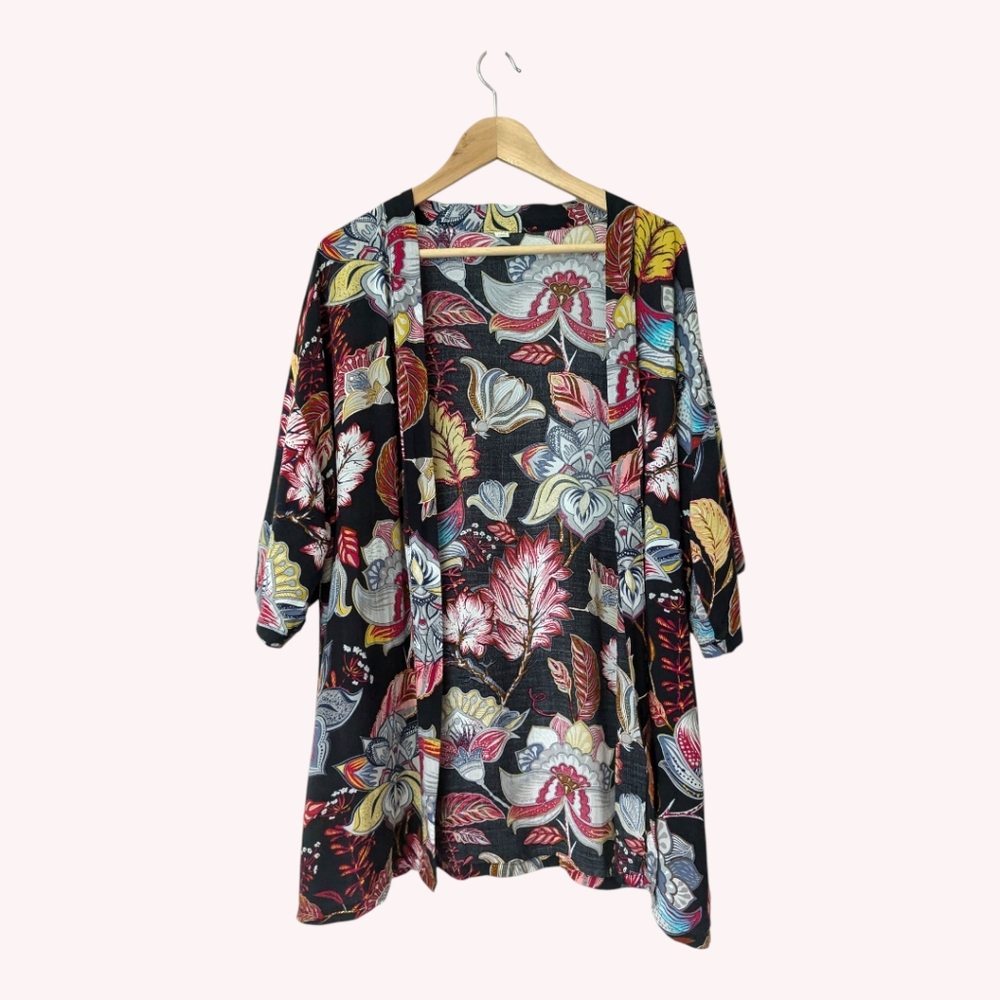 🖤💮 100% Viscose Floral Open Front Cover Up, O/S